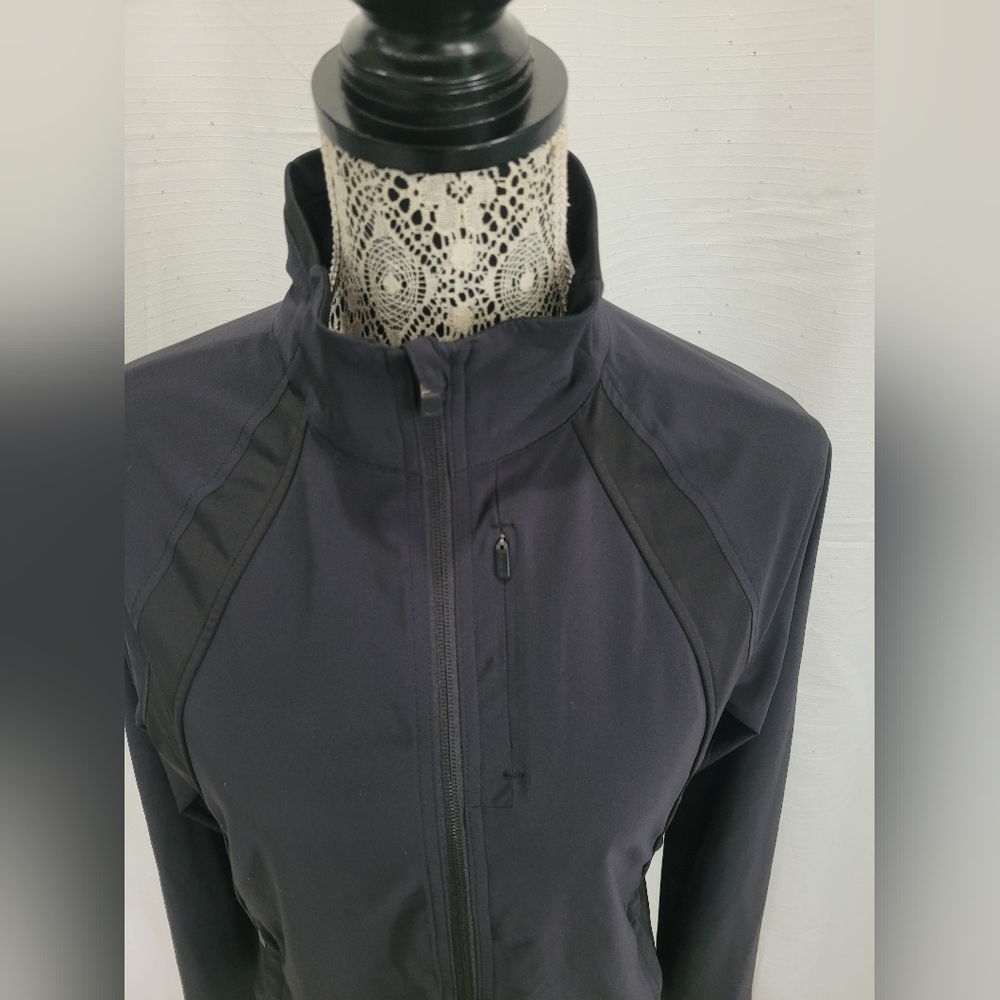 Athleta Run With It Jacket, BLACK SIZE S - Picture 9 of 15